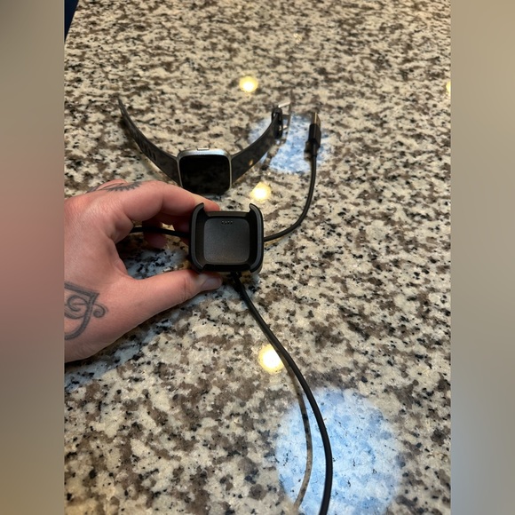Fitbit Versa - Picture 12 of 12